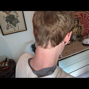 Meet your Posher, Devin